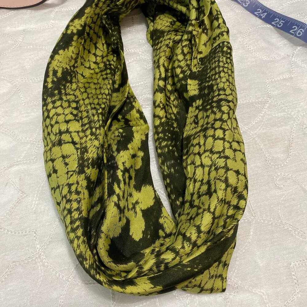 Pretty Neck Scarf